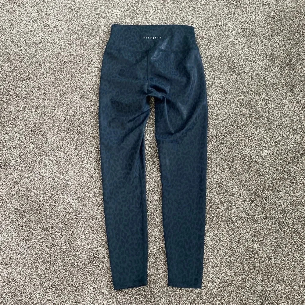 Allfenix Blue Cheetah Print Leggings - Picture 4 of 5